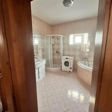 Fonix 2 Privat Apartman